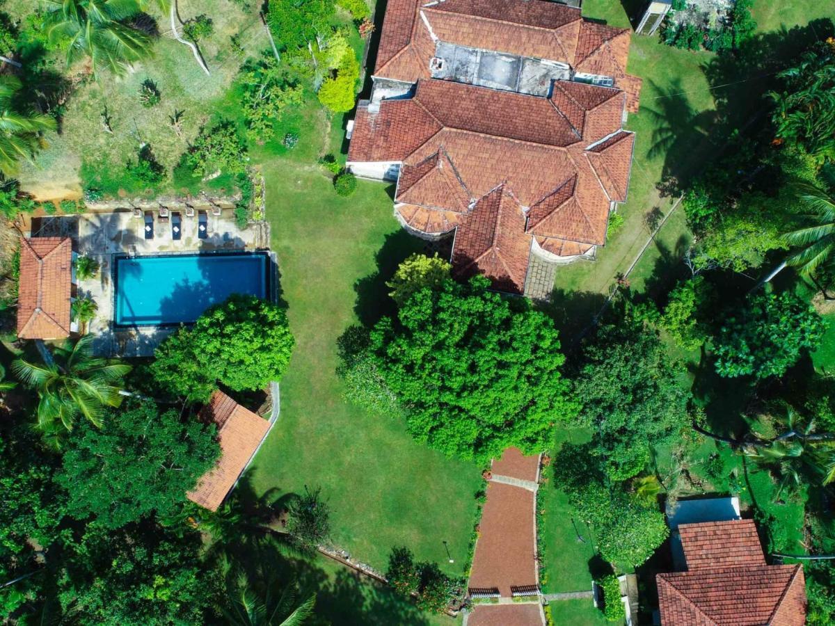 Thalpe Walawwa Heritage Villa Unawatuna Exterior photo