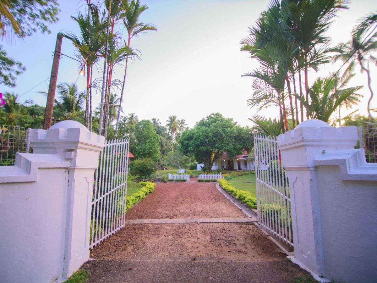 Thalpe Walawwa Heritage Villa Unawatuna Exterior photo