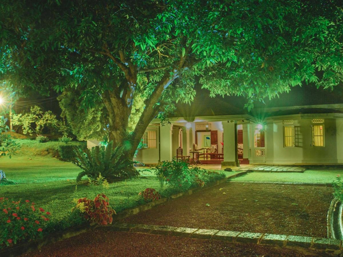 Thalpe Walawwa Heritage Villa Unawatuna Exterior photo