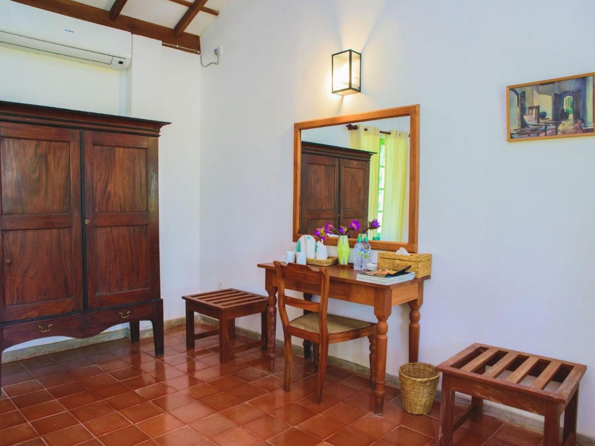 Thalpe Walawwa Heritage Villa Unawatuna Exterior photo